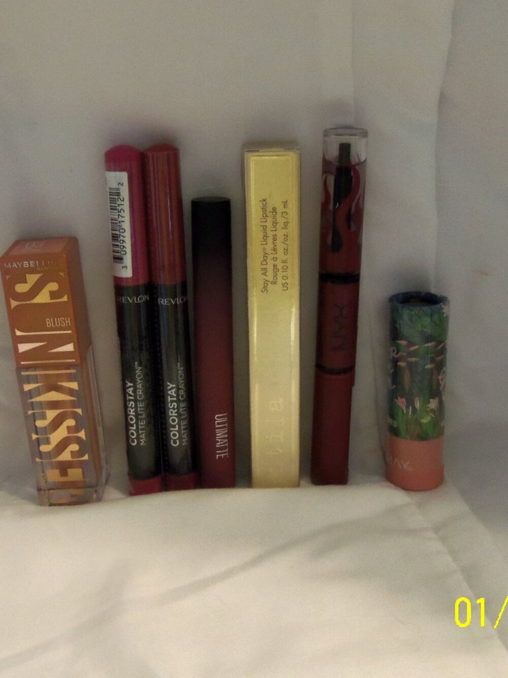 Stilla Liquid Lipstick, NYX Lipgloss, Revlon Color Stay, Maybelline etc.